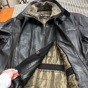 Sz XL Men’s Danier Black Winter Leather Jacket Removable Collar 3M Insulated